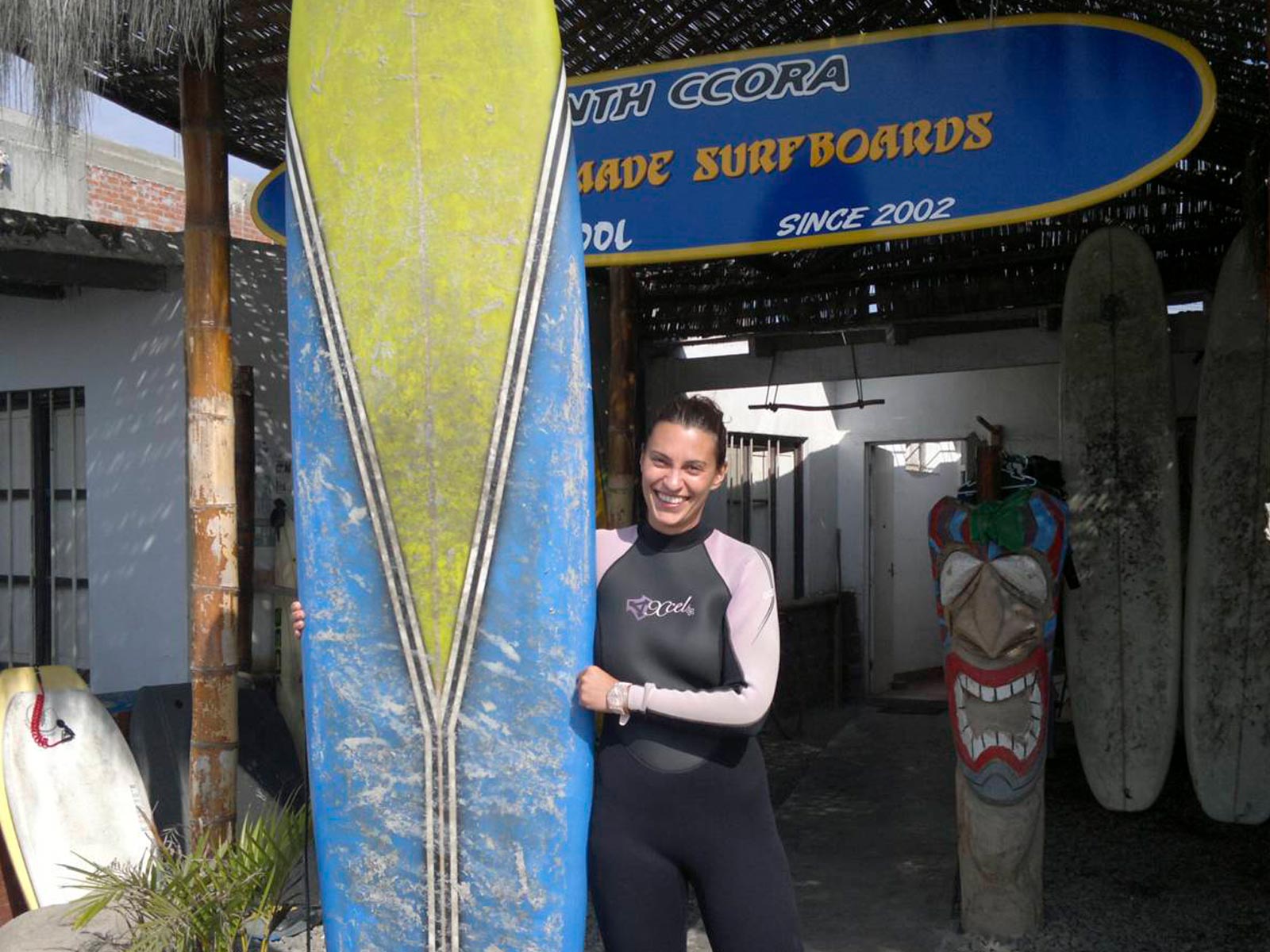 Peru-huanchaco-beach-surf-lessons-cold-water